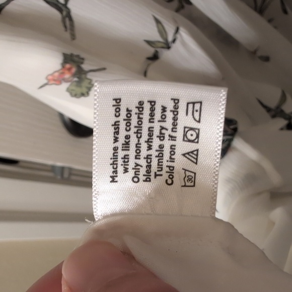 Roller Rabbit Condesa Bouquet Gertrude white maxi dress size large - Picture 10 of 11